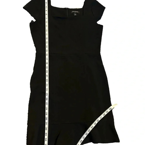Banana Republic Black Cap Sleeve Square Neck Size 8 Sheath Dress Fitted Mini - Picture 3 of 5
